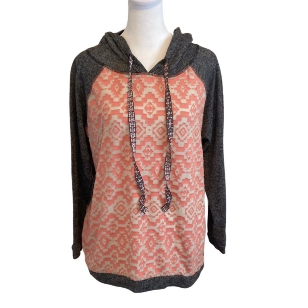 Maurices Gray and Pink Knit hoodie sweater. Size 0. XS. Geometric pattern.